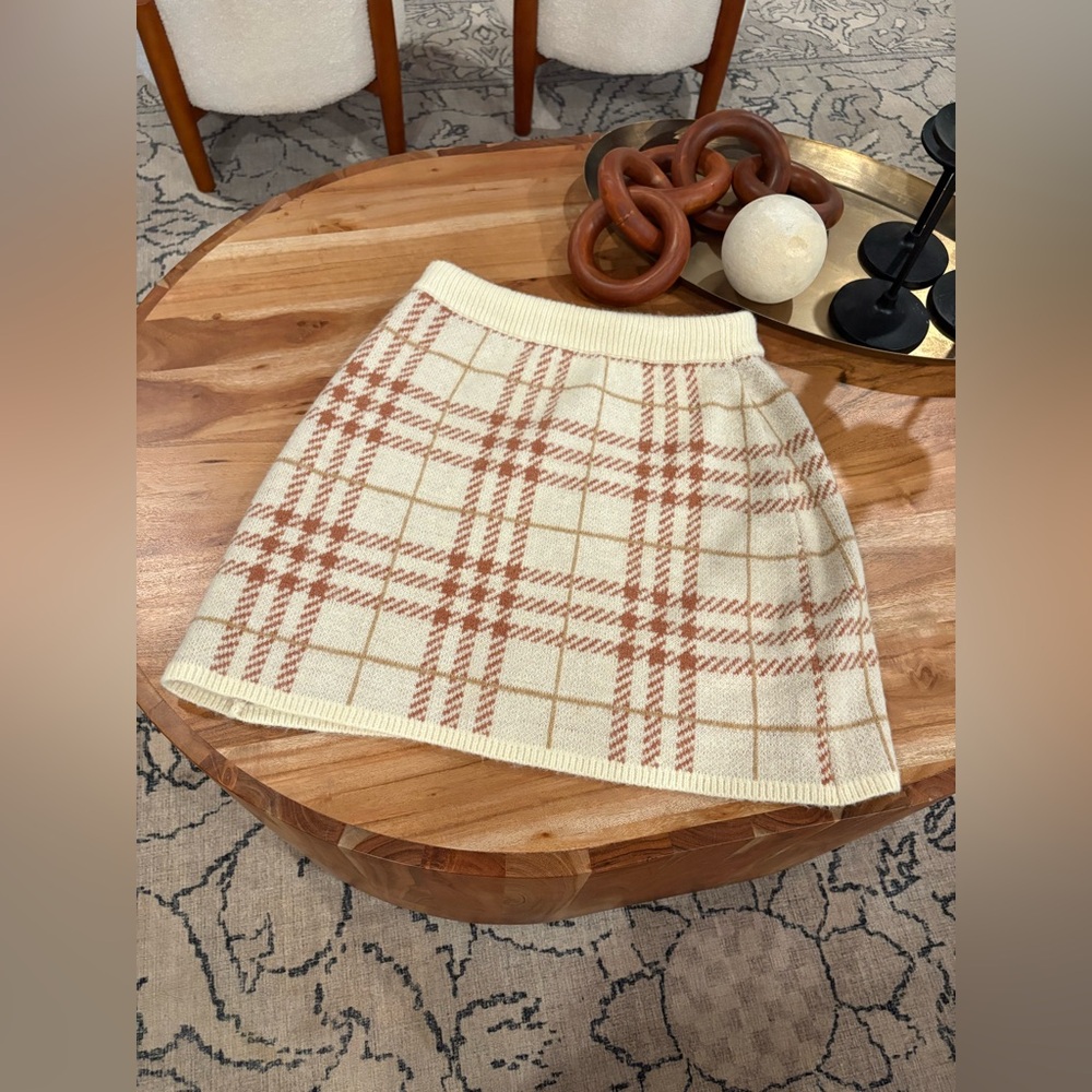 EN SAISON Bronte Sweater Miniskirt Cream & Tan Plaid Knit | Size Medium M - Picture 15 of 16